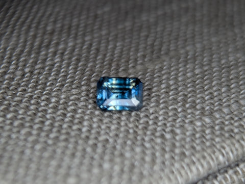 .98ct DEEP BLUE HEAT STRIPED MONTANA SAPPHIRE