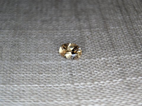 1.06ct ORANGE OVAL CUT SAPPHIRE