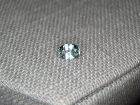 .93ct. GORGEOUS LIGHT GREEN MONTANA SAPPHIRE
