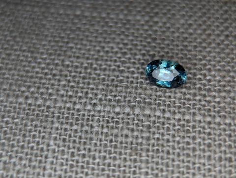0.87ct DEEP BLUE MONTANA SAPPHIRE