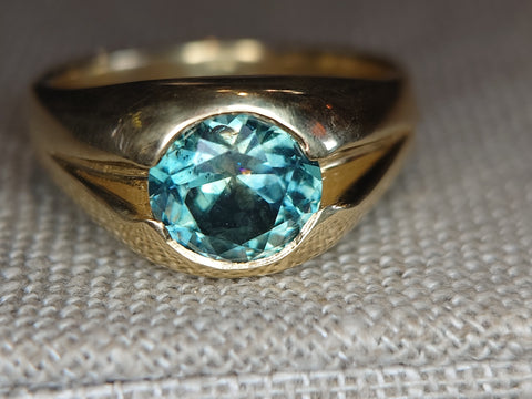 15.9g YELLOW GOLD MONTANA SAPPHIRE RING SIZE 10