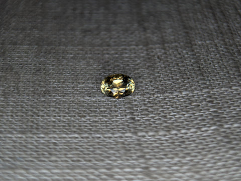 .81ct. UNIQUE YELLOW SAPPHIRE