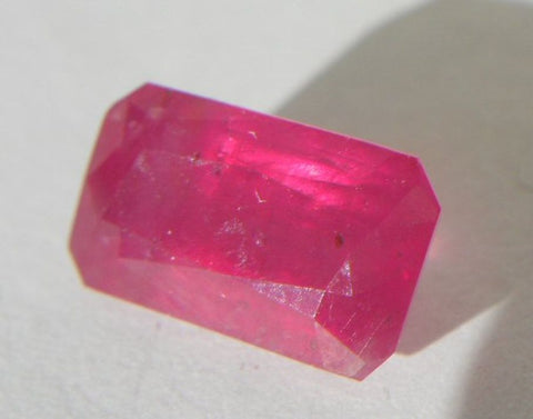 4.50CTS. BRIGHT RED MADAGASCAR RUBY - Blaze-N-Gems