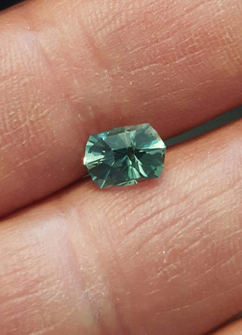 2.39ct INCREDIBLE MONTANA SAPPHIRE EXCELLENTLY CUT BY MIKE SOEBBING - Blaze-N-Gems