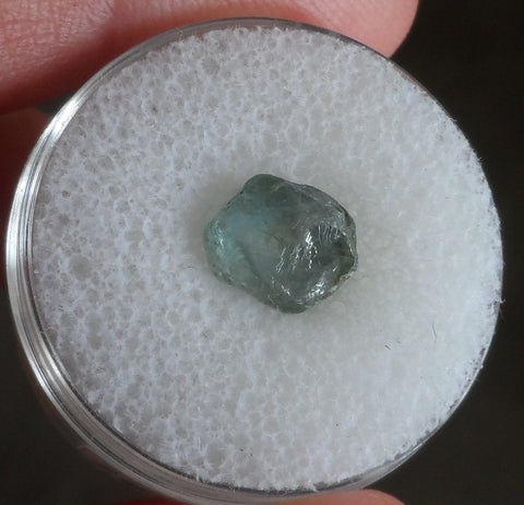 3.50 cts. LIGHT BLUE ALL NATURAL MONTANA SAPPHIRE ROUGH CRYSTAL - Blaze-N-Gems