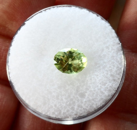 1.45ct. YELLOW NATURAL SAPPHIRE , MONTANA - Blaze-N-Gems