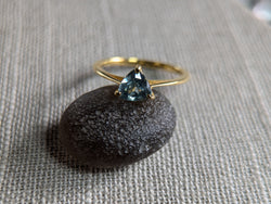 2.30g GOLD MONTANA SAPPHIRE RING SIZE 7.5