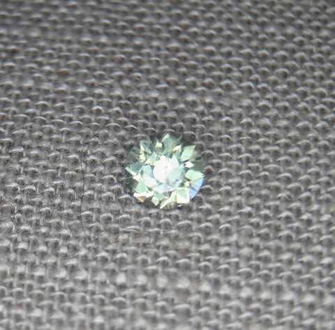 1.01ct GORGEOUS MINT GREEN MONTANA SAPPHIRE