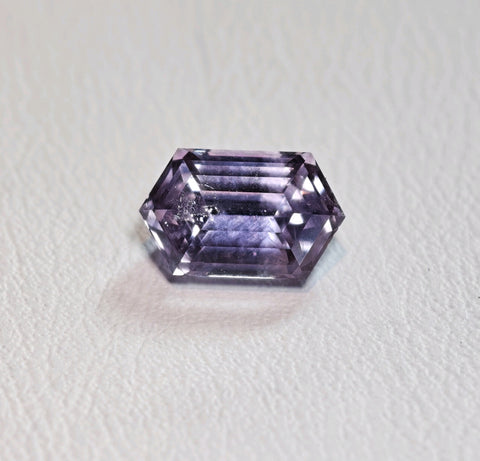 1.77ct GORGEOUS PURPLE ELONGATED HEX