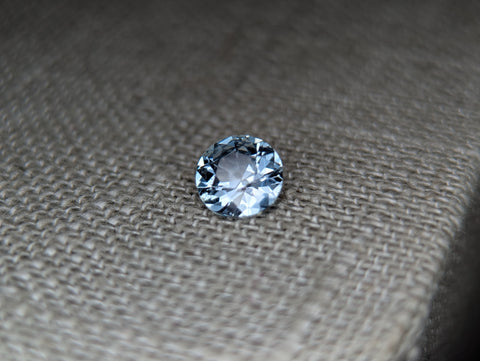 1.12ct STUNNING BLUE ROUND MONTANA SAPPHIRE