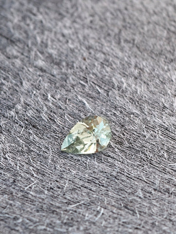 1.67ct ICE MINT TO GREEN COLOR SHIFT MONTANA SAPPHIRE