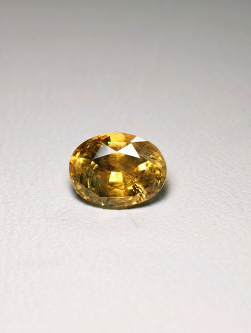 1.13ct. UNIQUE YELLOW SAPPHIRE