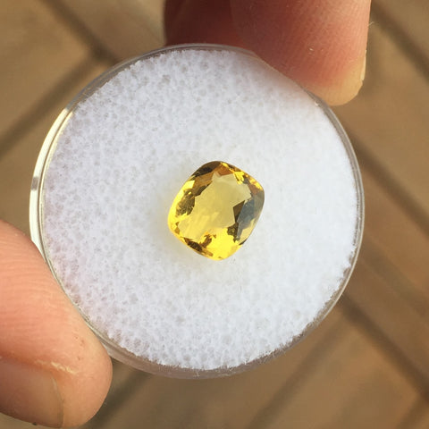 1.38 CT GOLDEN YELLOW HELIODOR BERYL - Blaze-N-Gems