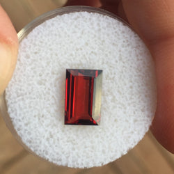 2.41 CT MONTANA GARNET - Blaze-N-Gems