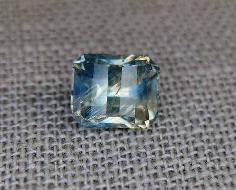 4.39ct ONE OF A KIND BICOLOR MONTANA SAPPHIRE
