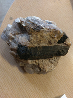 820g SCHORL IN QUARTZ - Blaze-N-Gems