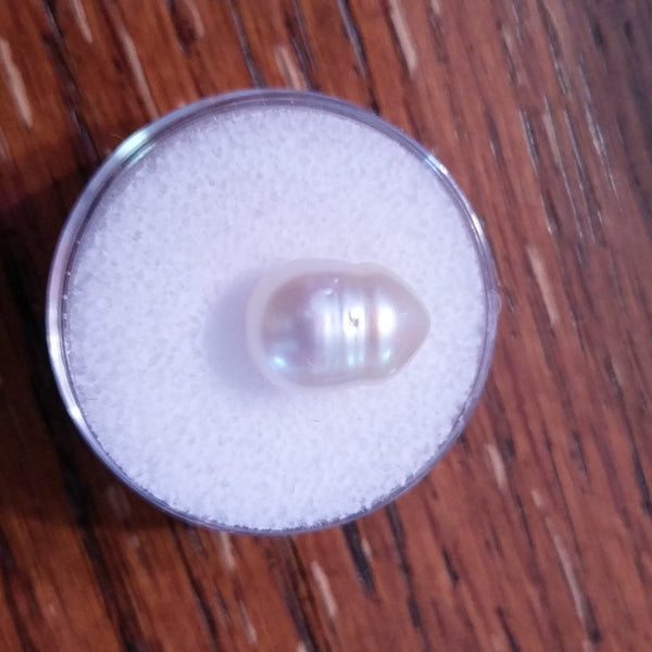 6.30ct PEARL ODD SHAPE EXCELLENT LUSTER - Blaze-N-Gems