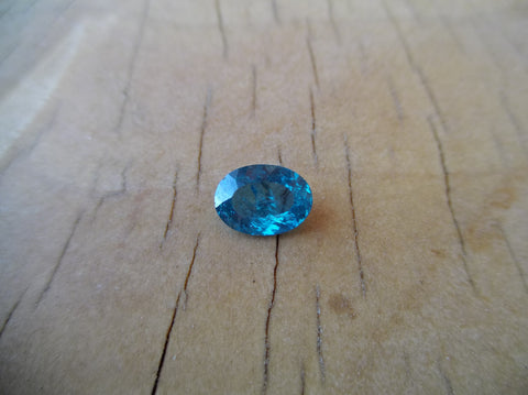 1.86cts. MONTANA SAPPHIRE LARGE BEAUTIFUL AQUA BLUE " DIFFUSED" - Blaze-N-Gems