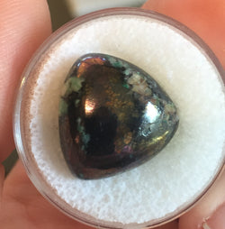 17.70 CTS. HIGH GRADE ORE CAB. GOLD/GREEN/PURPLE/TAN - Blaze-N-Gems