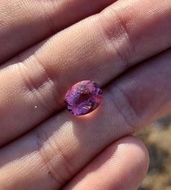 3.16 ct AMAZING HOT PINK RUBELLITE WITH RED FLASHES