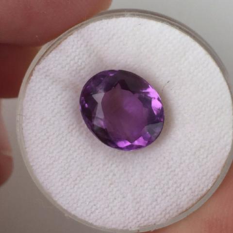 4.20 OVAL AMETHYST - Blaze-N-Gems