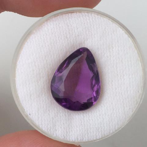 4.44 CT PEAR SHAPED AMETHYST - Blaze-N-Gems