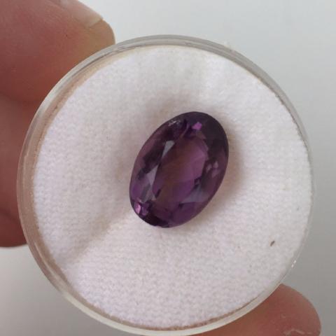 3.95 CT OVAL AMETHYST - Blaze-N-Gems