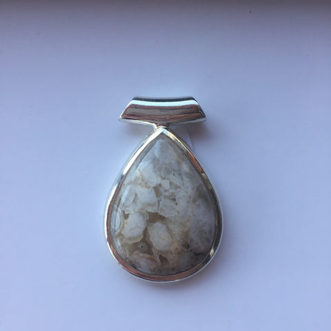 MONTANA AGATE PENDANT SET IN .925 SILVER - Blaze-N-Gems