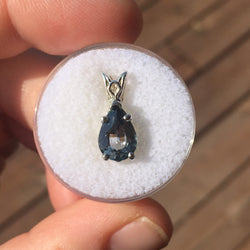 1.70 CT DUSK BLUE SAPPHIRE PENDANT - Blaze-N-Gems