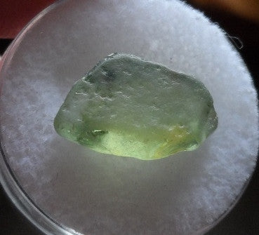 9.37cts. GORGEOUS LEAF GREEN MONTANA SAPPHIRE ROUGH CRYSTAL - Blaze-N-Gems