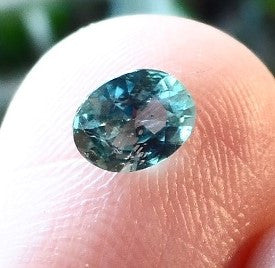 .56ct CLEAR LAKE BLUE/GREEN OVAL SAPPHIRE - Blaze-N-Gems